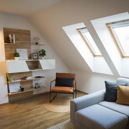 Maisonette With Terrace Apartment *