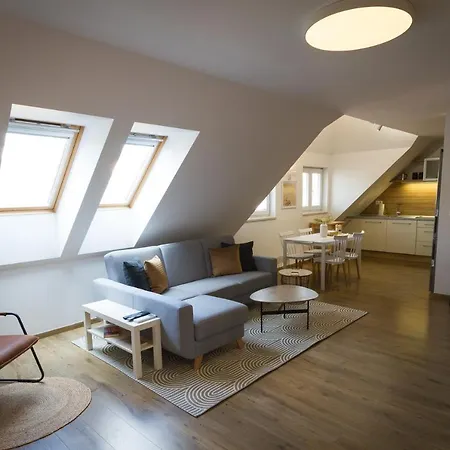 Maisonette With Terrace Διαμέρισμα